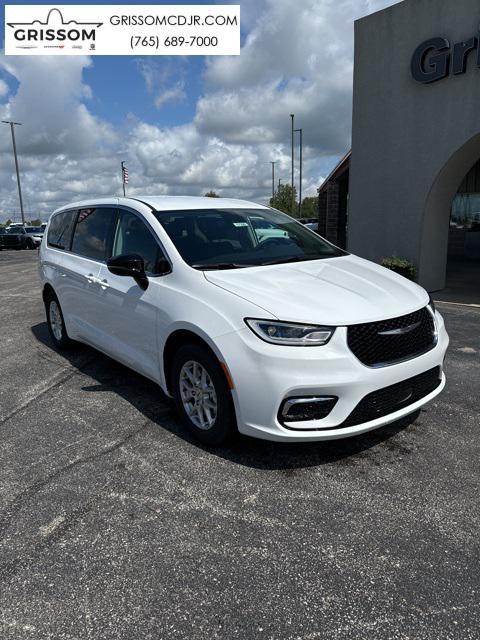 new 2024 Chrysler Pacifica car, priced at $42,296