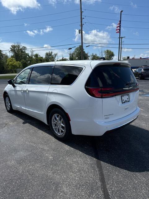 new 2024 Chrysler Pacifica car, priced at $42,296