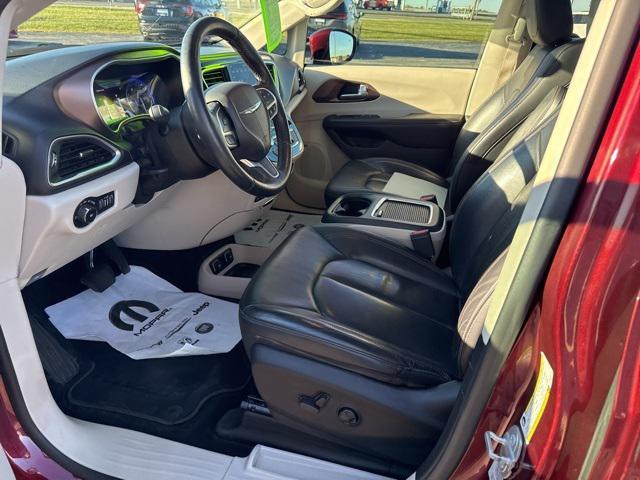 used 2018 Chrysler Pacifica car, priced at $16,877