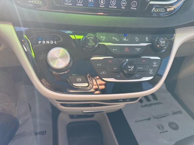 used 2018 Chrysler Pacifica car, priced at $16,877