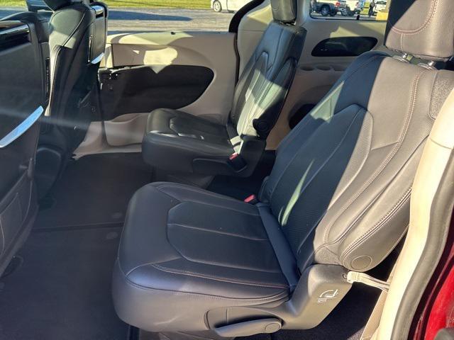 used 2018 Chrysler Pacifica car, priced at $16,877