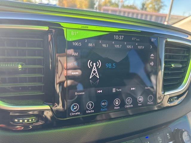 used 2018 Chrysler Pacifica car, priced at $16,877