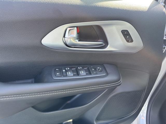 new 2026 Chrysler Pacifica car, priced at $51,104