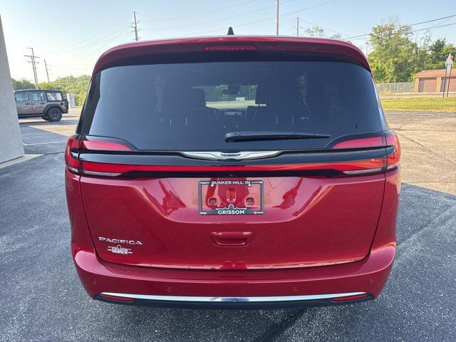 new 2025 Chrysler Pacifica car, priced at $44,797