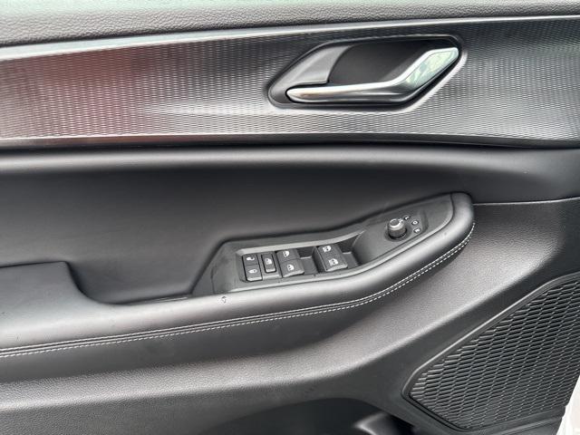 new 2025 Jeep Grand Cherokee L car, priced at $44,641