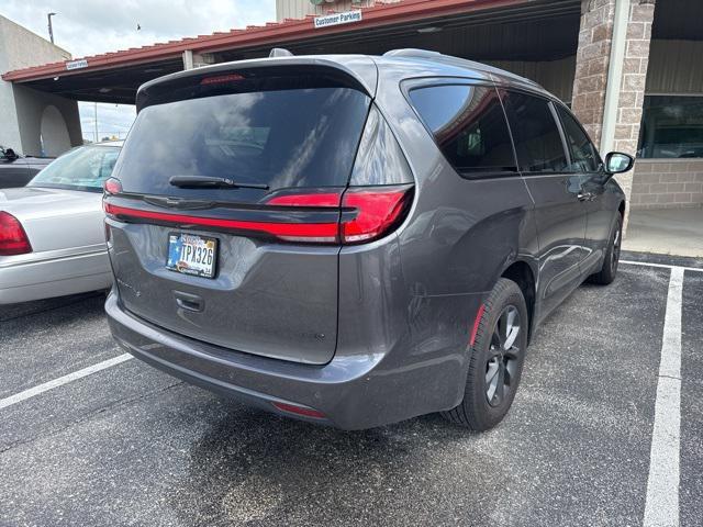 used 2022 Chrysler Pacifica car, priced at $28,880