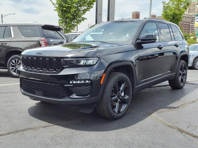 used 2023 Jeep Grand Cherokee car, priced at $35,784