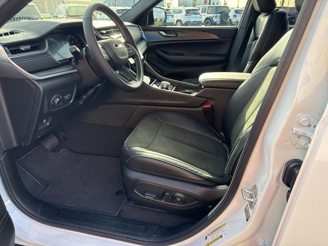 new 2025 Jeep Grand Cherokee L car, priced at $46,737