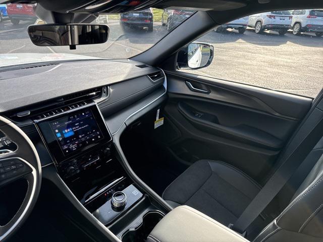 new 2025 Jeep Grand Cherokee L car, priced at $46,737