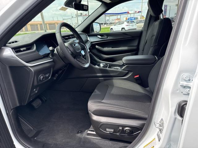 new 2025 Jeep Grand Cherokee L car, priced at $43,665