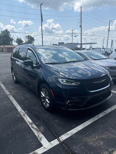 used 2021 Chrysler Pacifica car, priced at $27,537