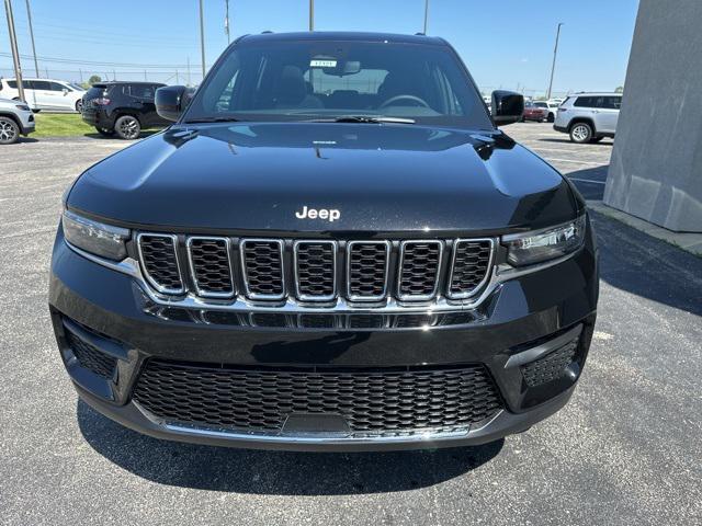 new 2024 Jeep Grand Cherokee car, priced at $43,697