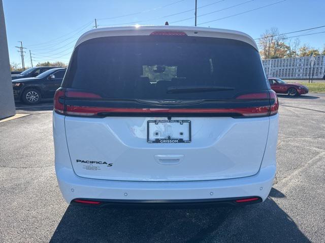 new 2026 Chrysler Pacifica car, priced at $48,452