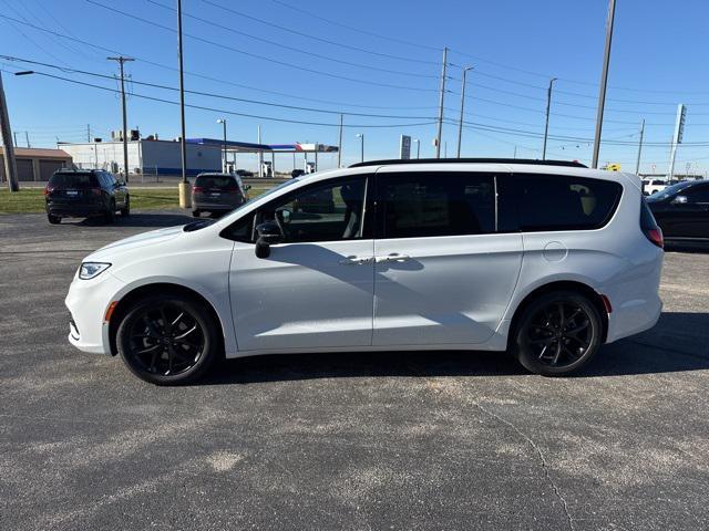 new 2026 Chrysler Pacifica car, priced at $48,452