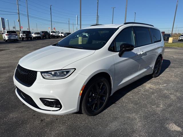 new 2026 Chrysler Pacifica car, priced at $48,452