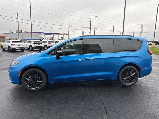 new 2026 Chrysler Pacifica car, priced at $47,222