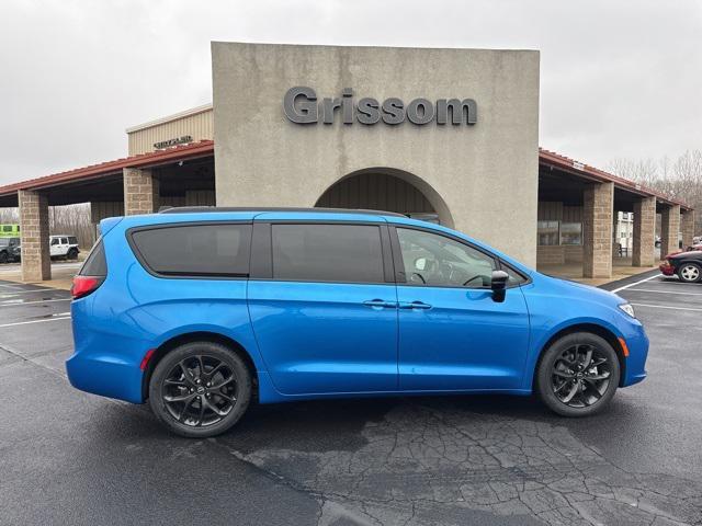 new 2026 Chrysler Pacifica car, priced at $47,222