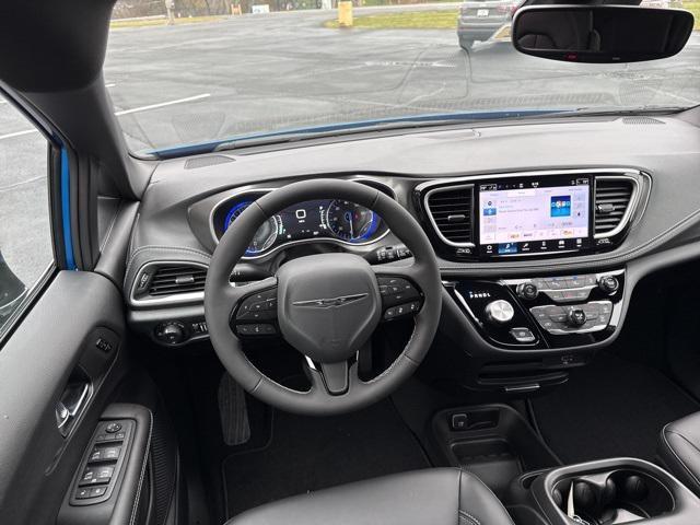 new 2026 Chrysler Pacifica car, priced at $47,222