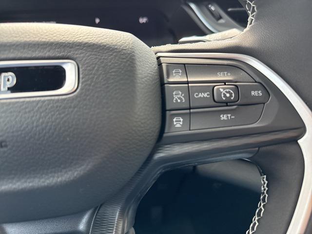 new 2025 Jeep Grand Cherokee car, priced at $42,394