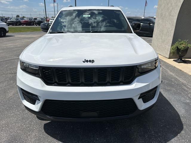 new 2024 Jeep Grand Cherokee car, priced at $53,202