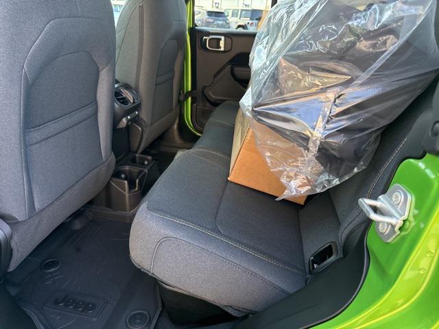 new 2026 Jeep Gladiator car, priced at $52,012