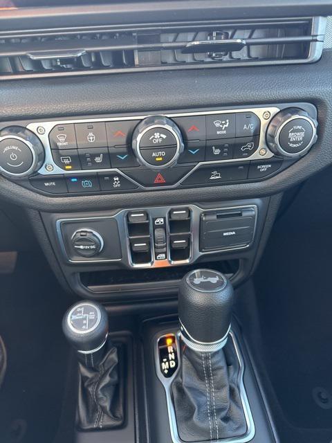 new 2025 Jeep Wrangler car, priced at $56,238