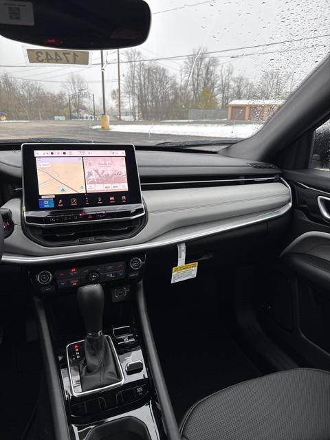 new 2025 Jeep Compass car, priced at $40,174