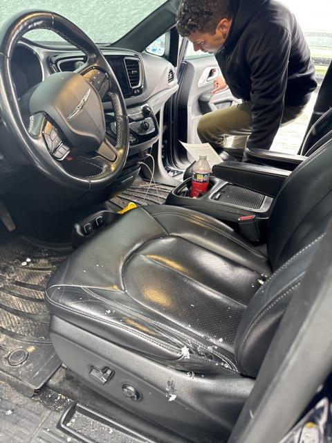 used 2019 Chrysler Pacifica car