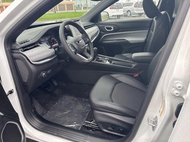 new 2025 Jeep Compass car, priced at $32,213
