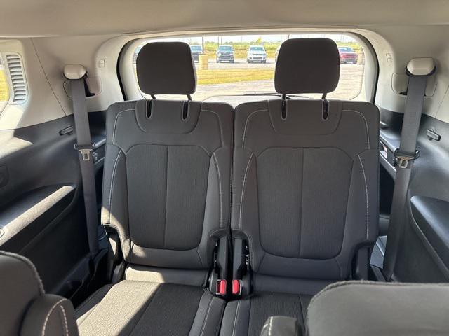 used 2022 Jeep Grand Cherokee L car, priced at $29,184