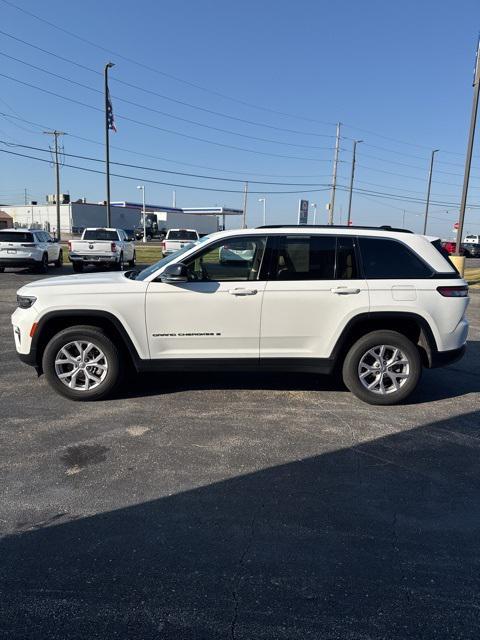 used 2022 Jeep Grand Cherokee car, priced at $31,046