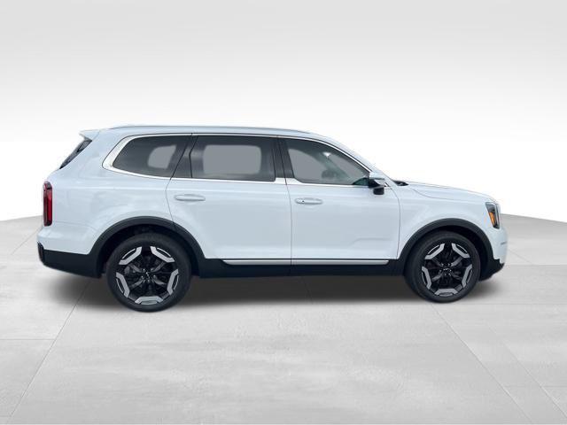 used 2024 Kia Telluride car, priced at $30,974