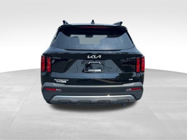 used 2023 Kia Sorento car, priced at $35,396