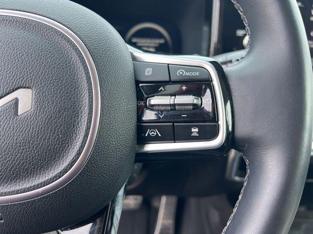 used 2023 Kia Sorento car, priced at $35,396