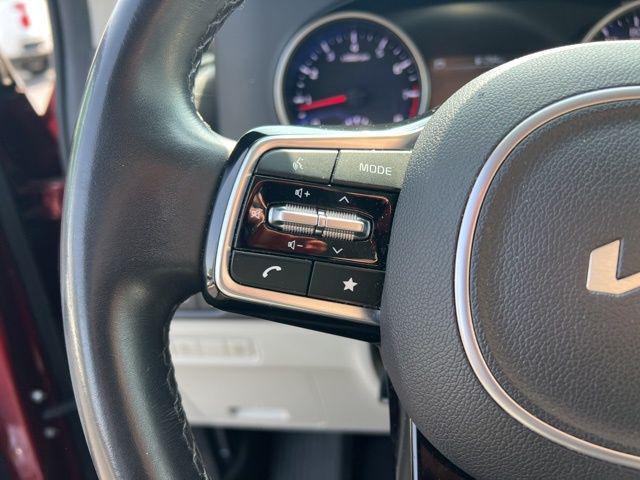 used 2023 Kia Carnival car, priced at $28,897