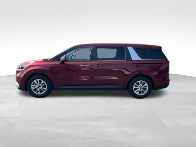 used 2023 Kia Carnival car, priced at $28,897