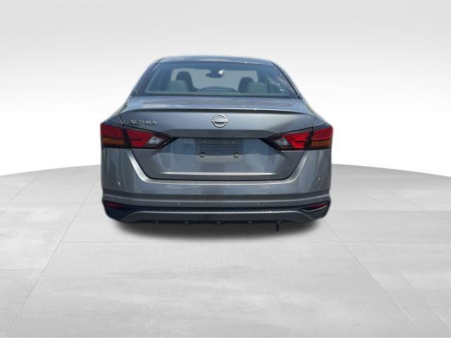 used 2023 Nissan Altima car, priced at $17,884