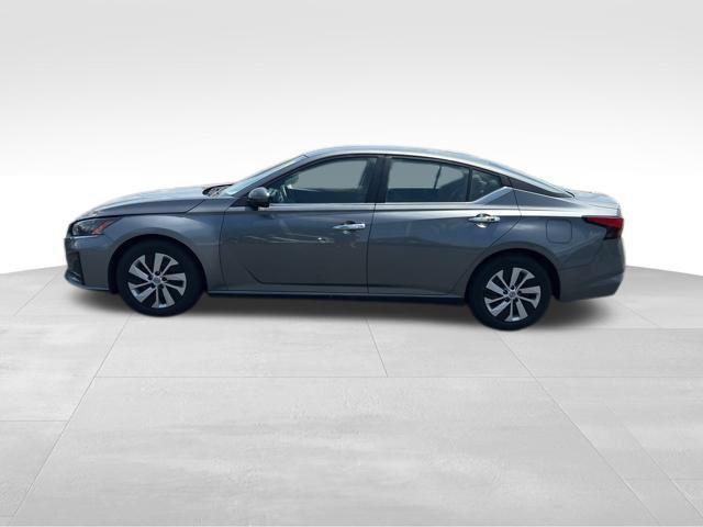 used 2023 Nissan Altima car, priced at $17,884