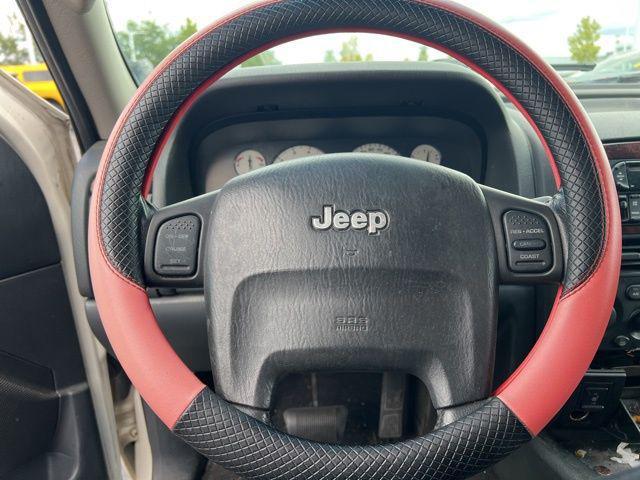used 2002 Jeep Grand Cherokee car, priced at $5,600