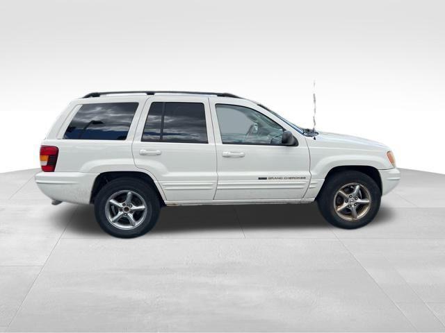 used 2002 Jeep Grand Cherokee car, priced at $5,600