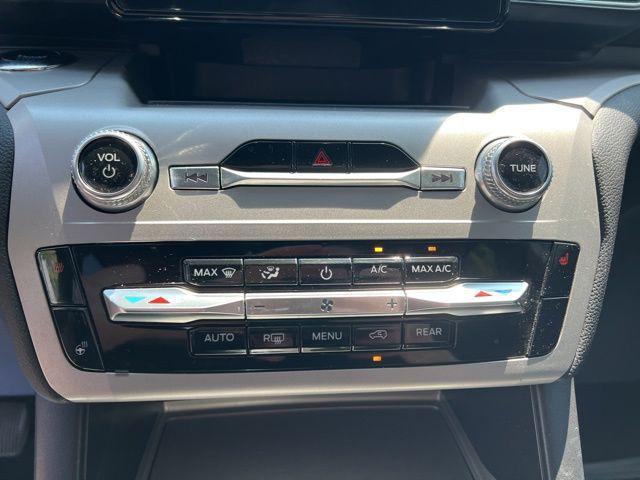 used 2023 Ford Explorer car, priced at $30,253