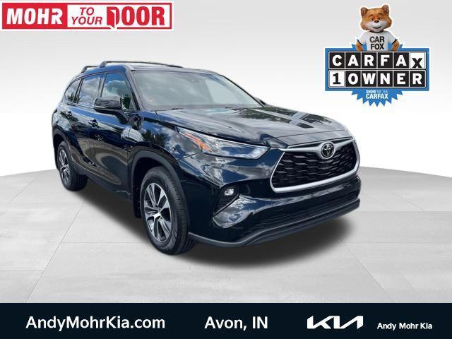used 2022 Toyota Highlander car, priced at $34,619