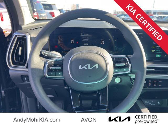 used 2025 Kia Sorento car, priced at $33,275