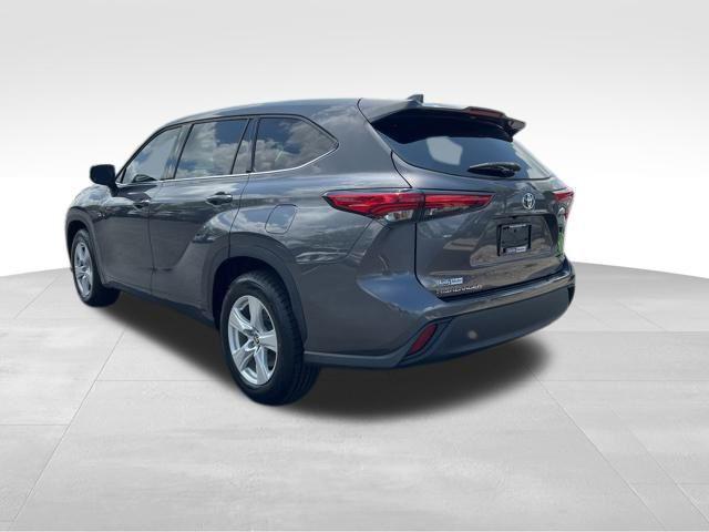 used 2021 Toyota Highlander car, priced at $25,811
