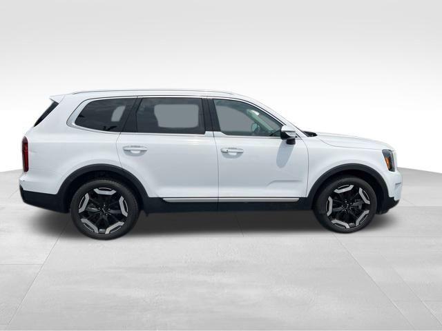 used 2023 Kia Telluride car, priced at $35,848