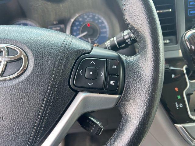 used 2017 Toyota Sienna car, priced at $25,251