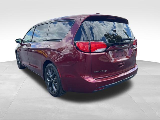 used 2018 Chrysler Pacifica car, priced at $11,950