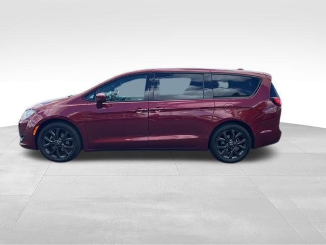 used 2018 Chrysler Pacifica car, priced at $11,950