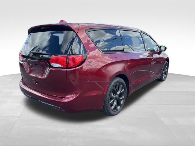 used 2018 Chrysler Pacifica car, priced at $11,950