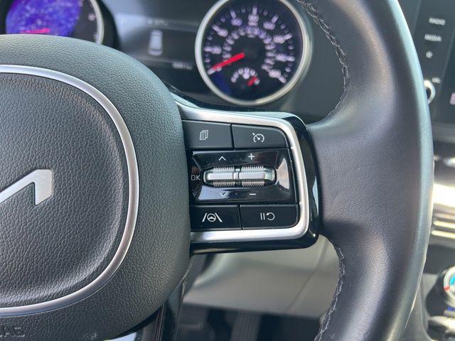 used 2024 Kia Carnival car, priced at $31,109
